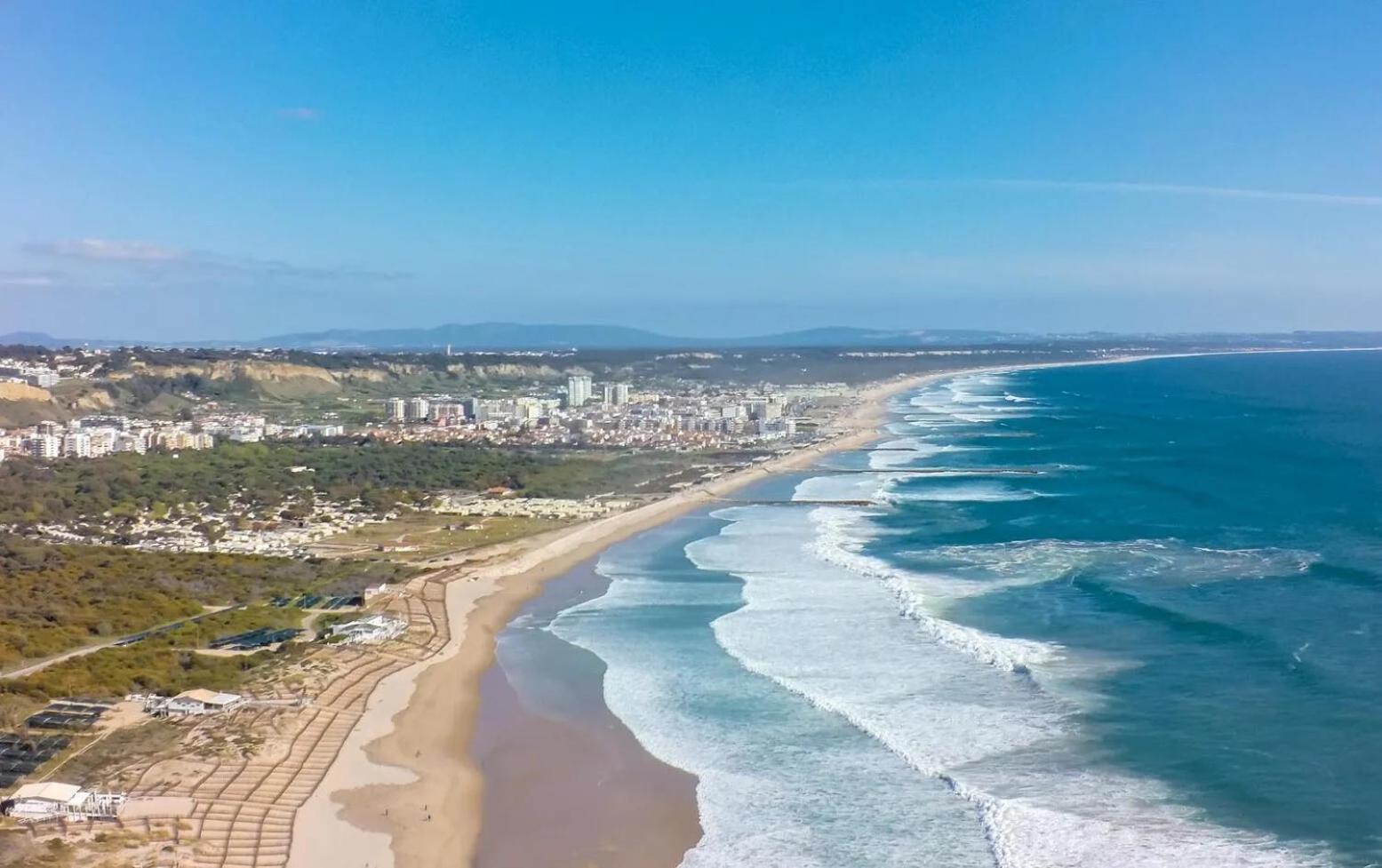 Capitao Ribeiro Surf House Daire Costa da Caparica Dış mekan fotoğraf